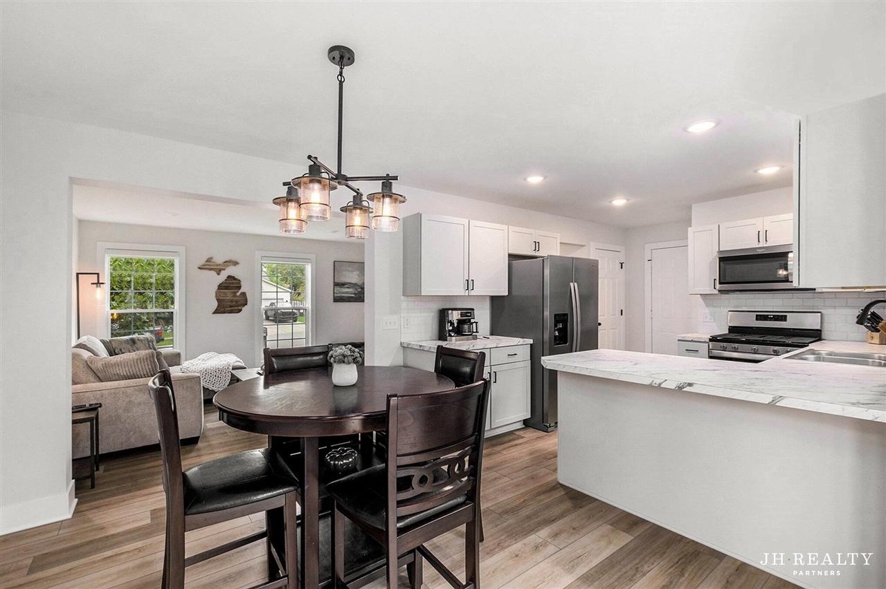 property viewer photo 5