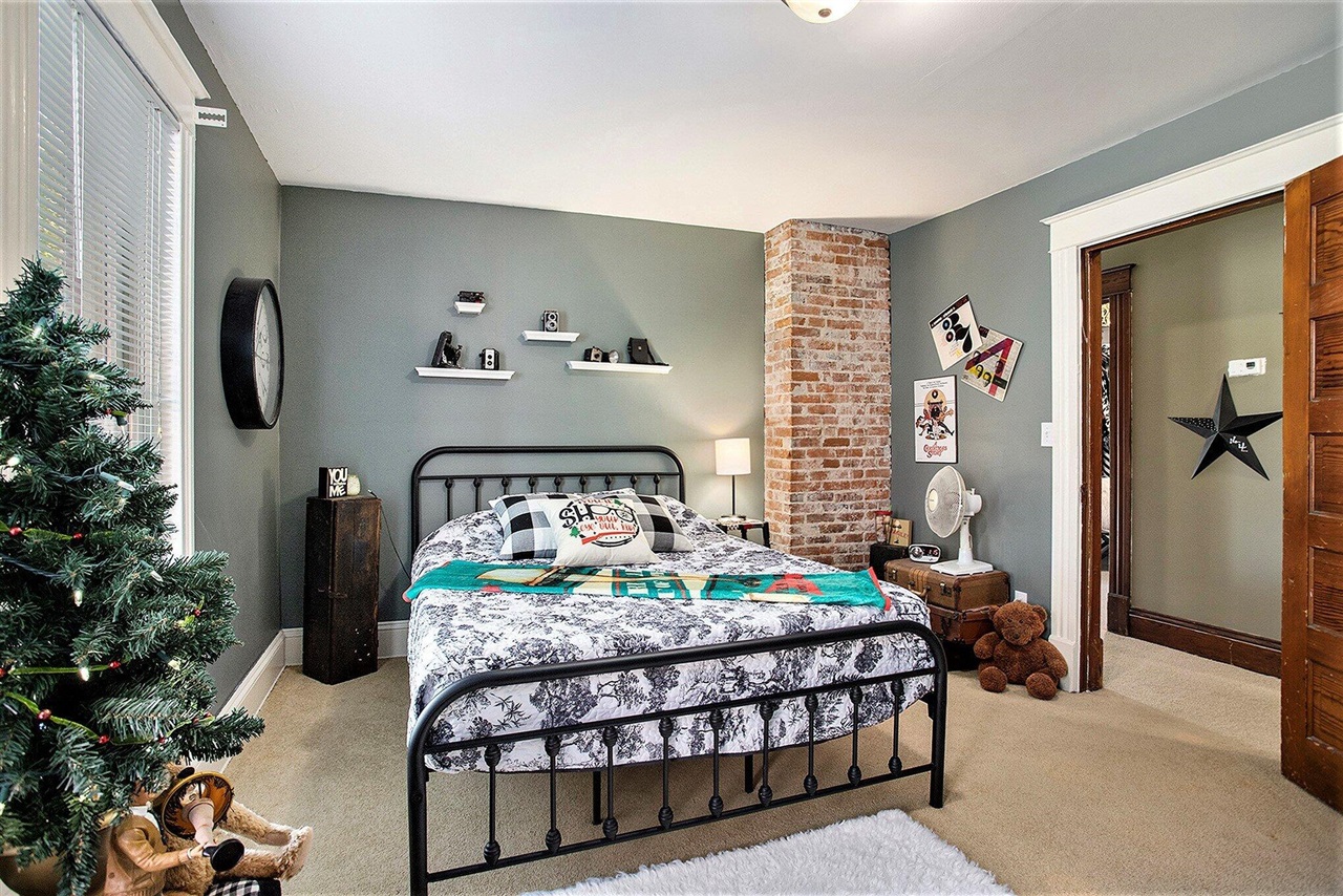 main property photo 14