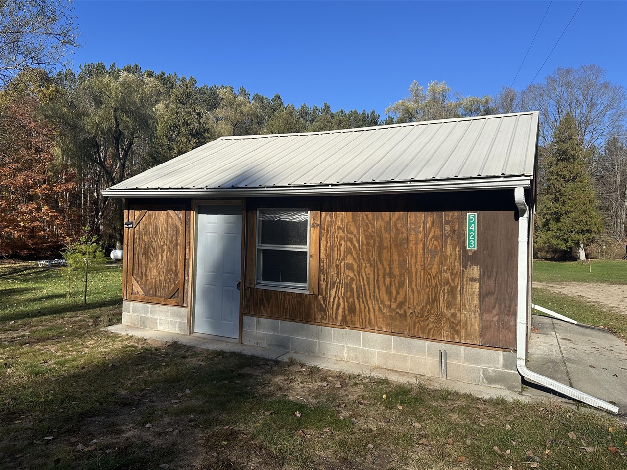 main property photo 8