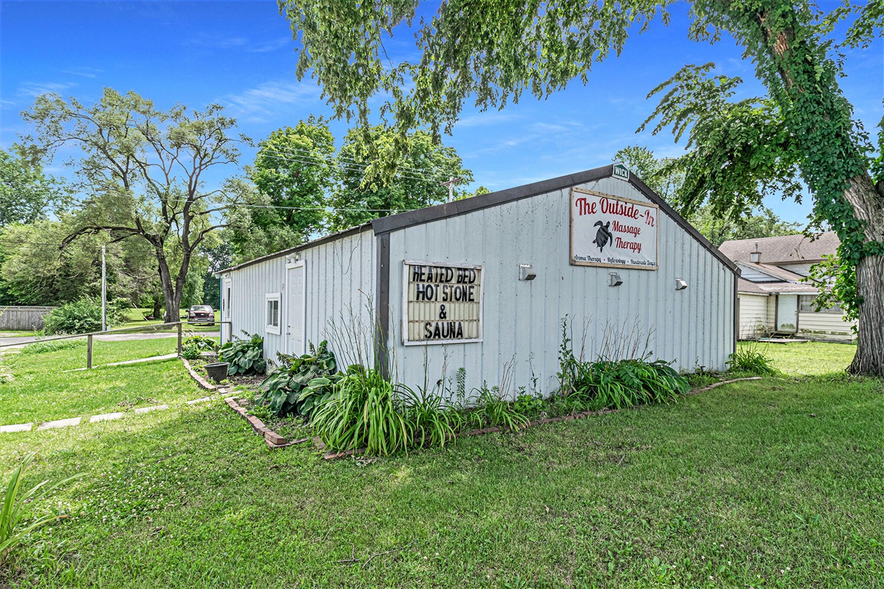 main property photo 22