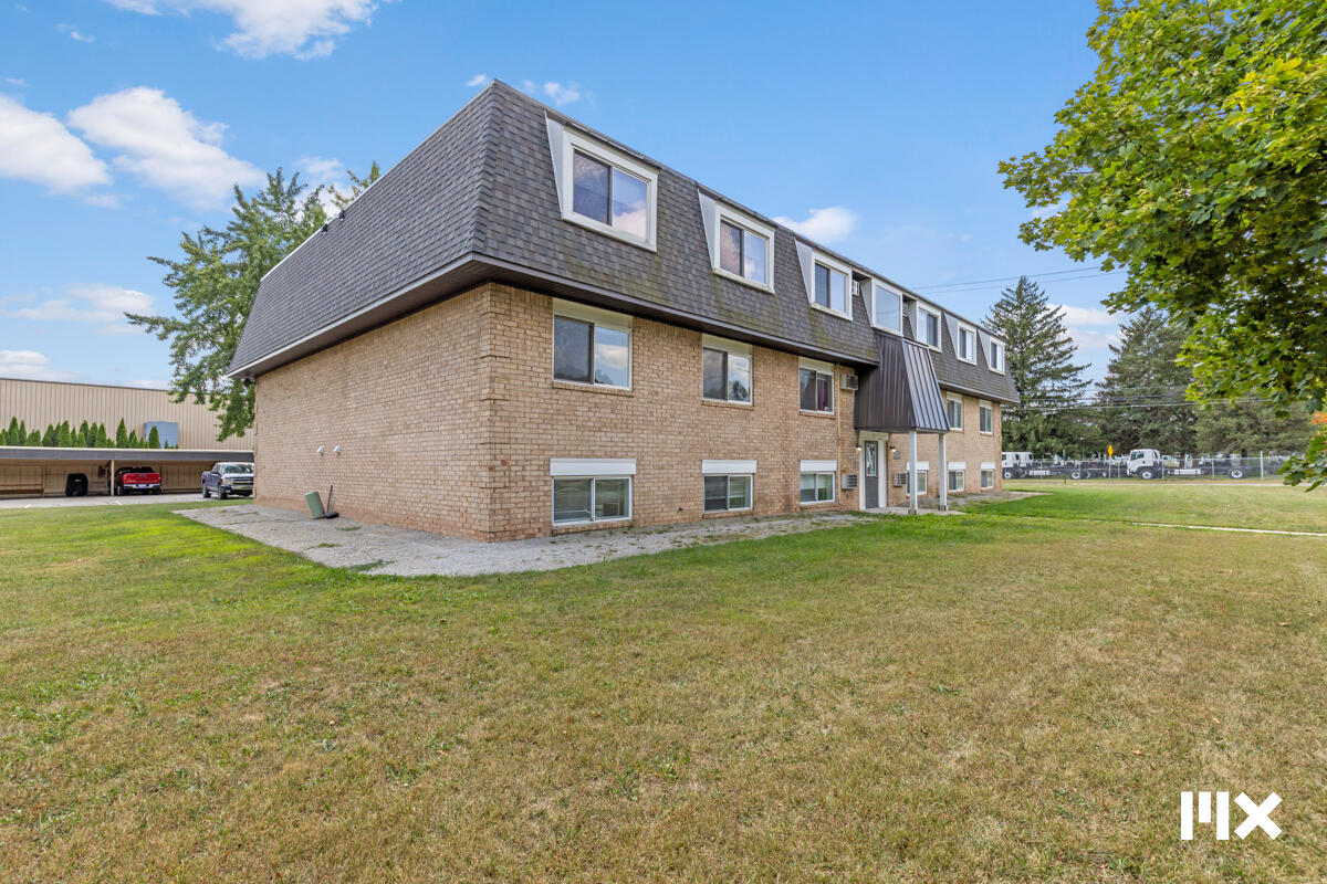 main property photo 13