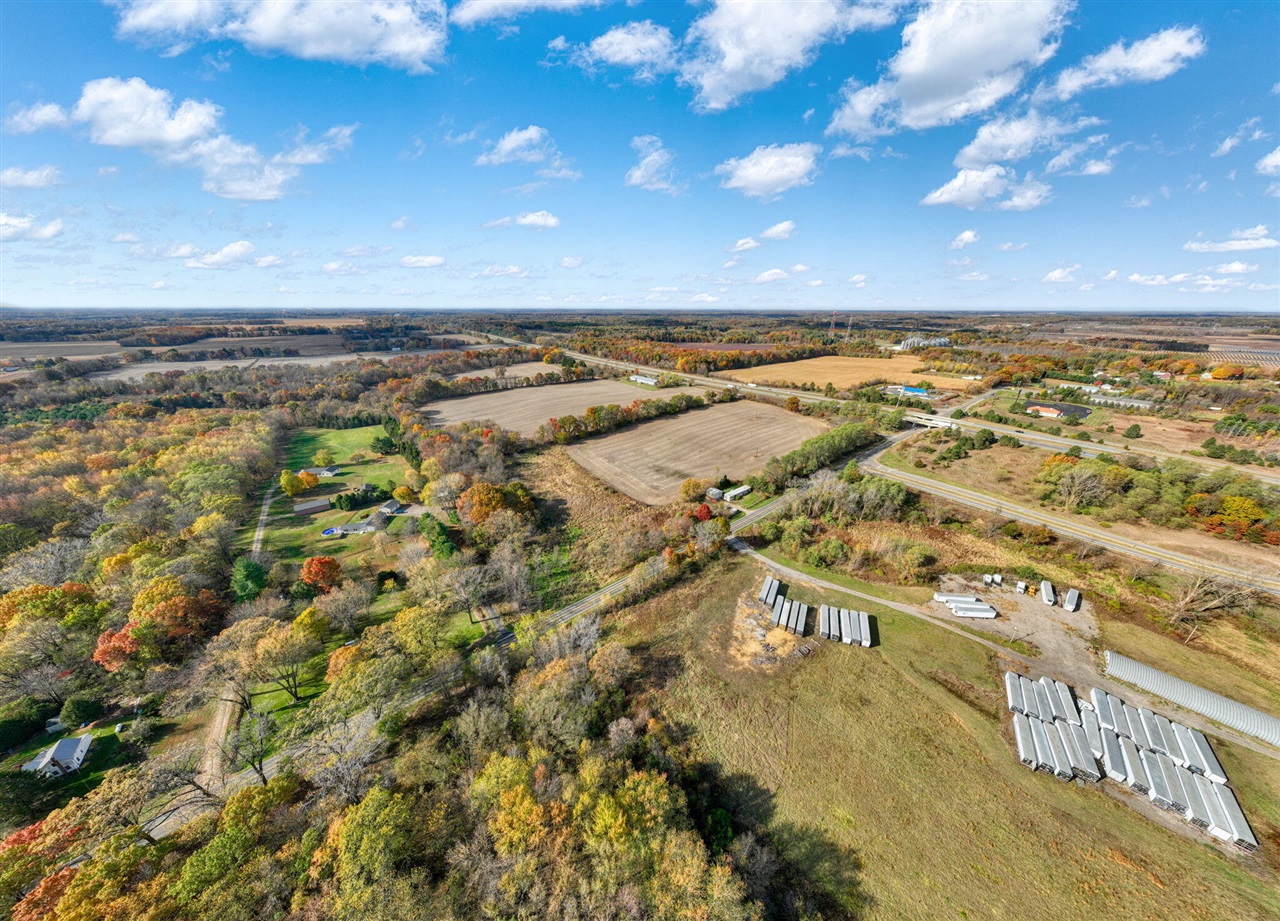 main property photo 59