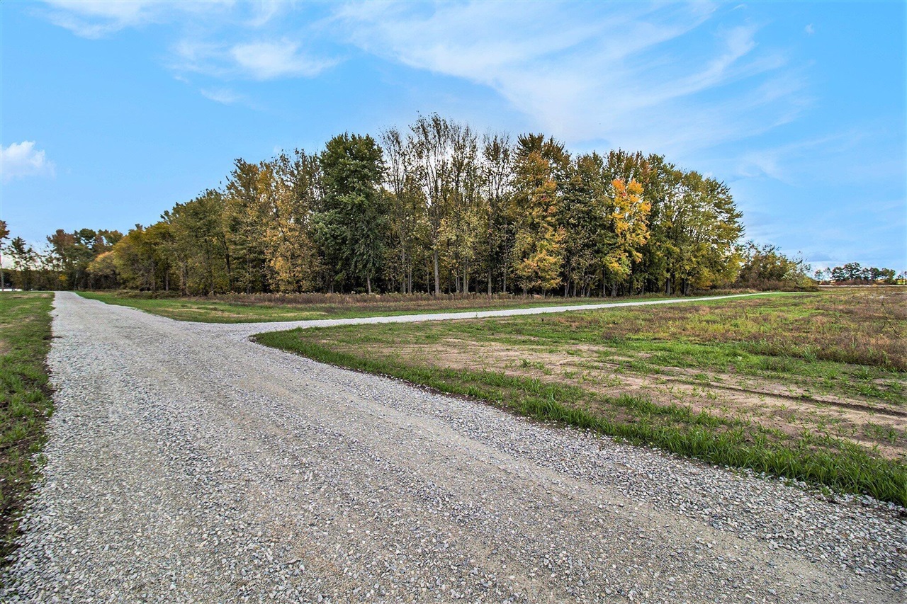 main property photo 12