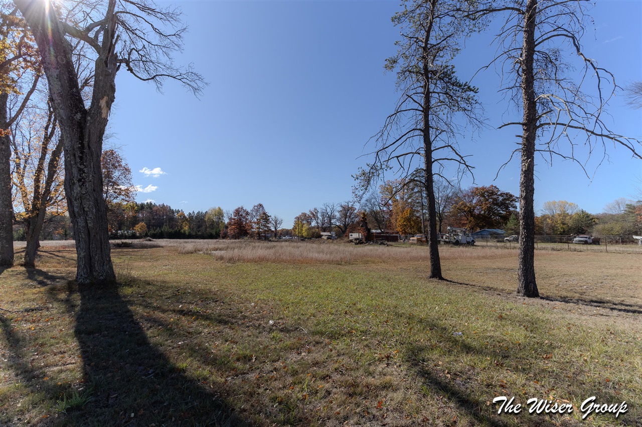 main property photo 17