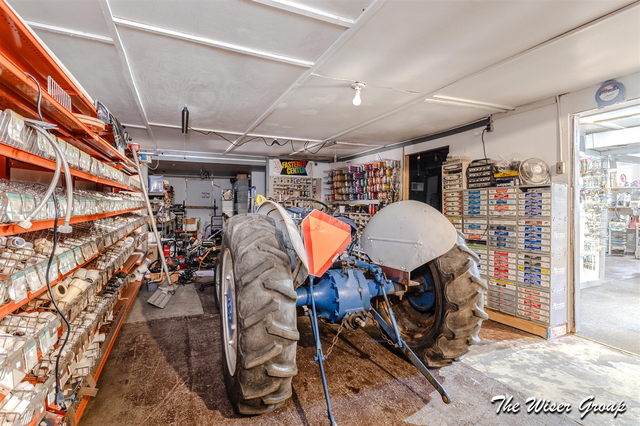main property photo 25