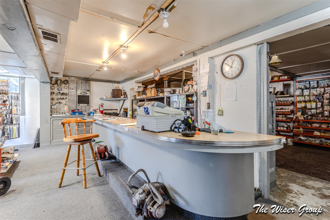 main property photo 19