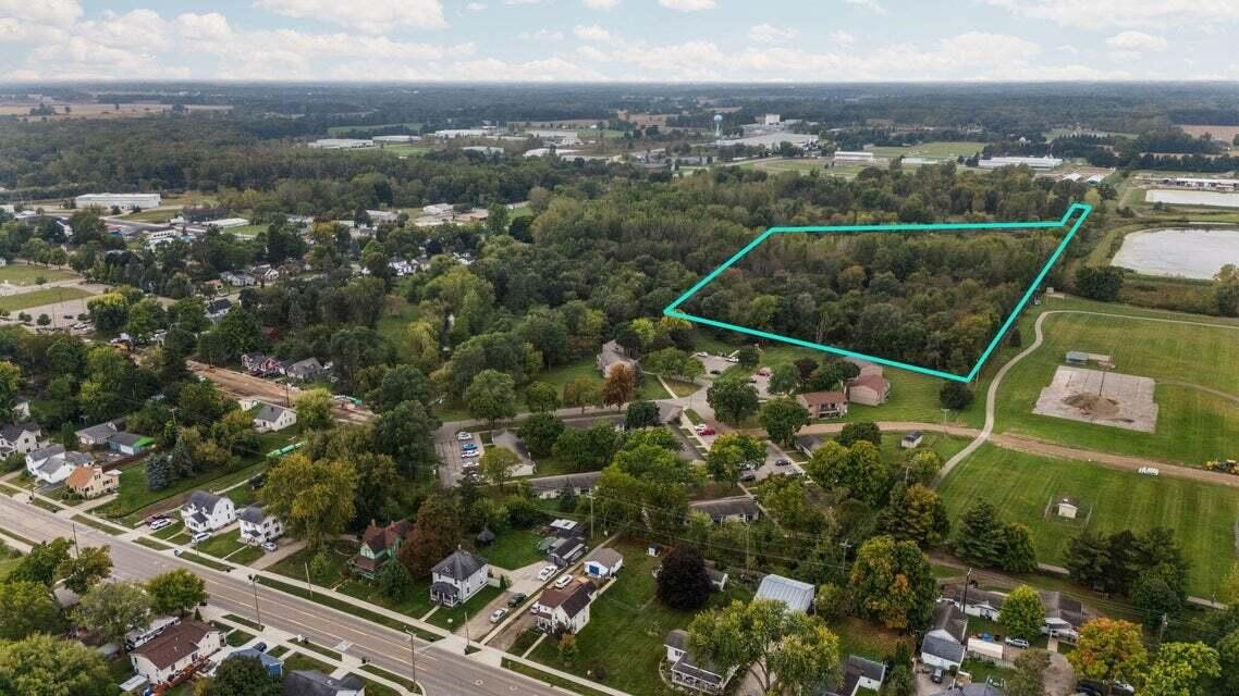 main property photo 0