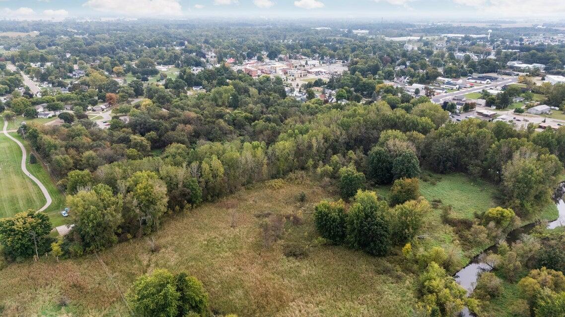 main property photo 37