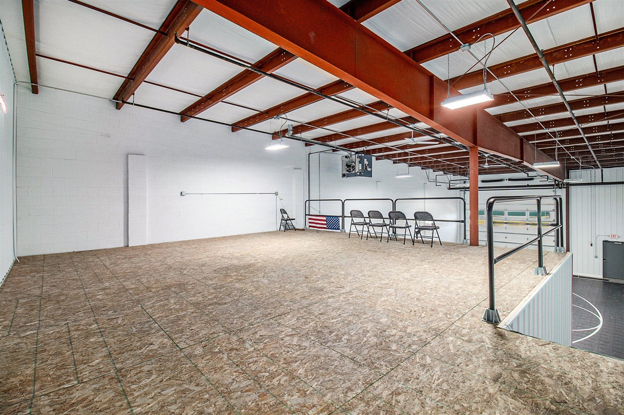 main property photo 17