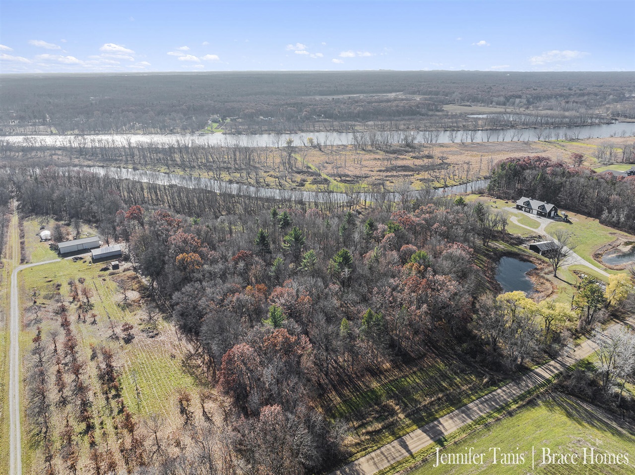 main property photo 4