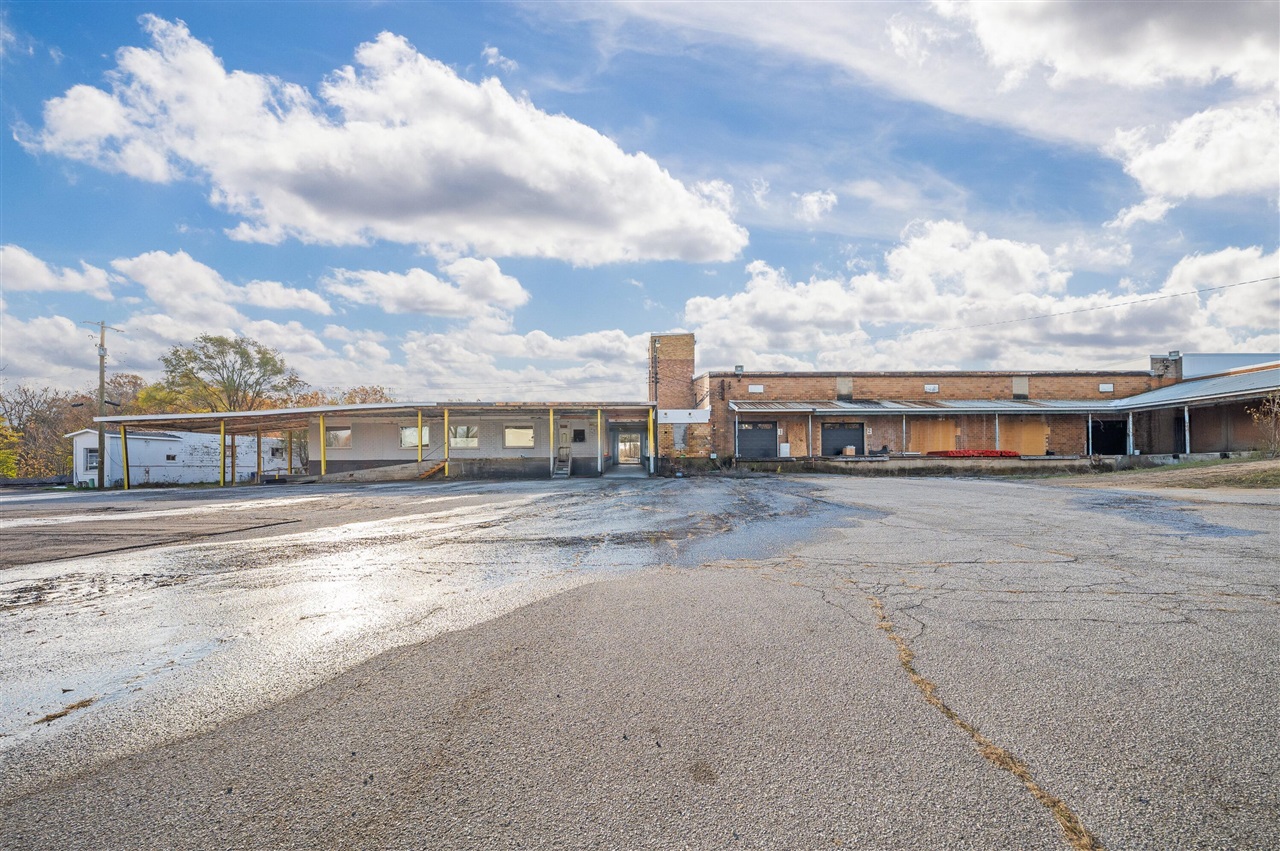 main property photo 15