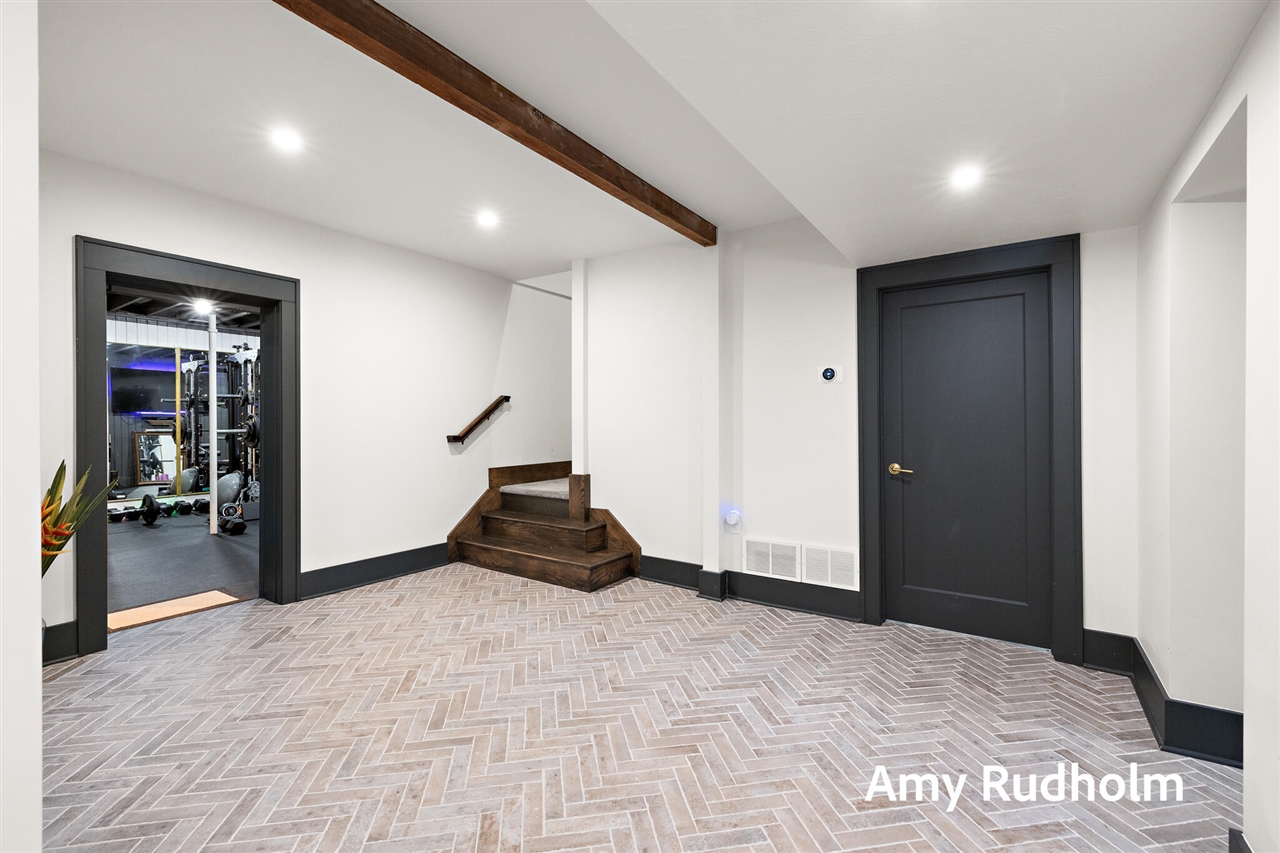 main property photo 91