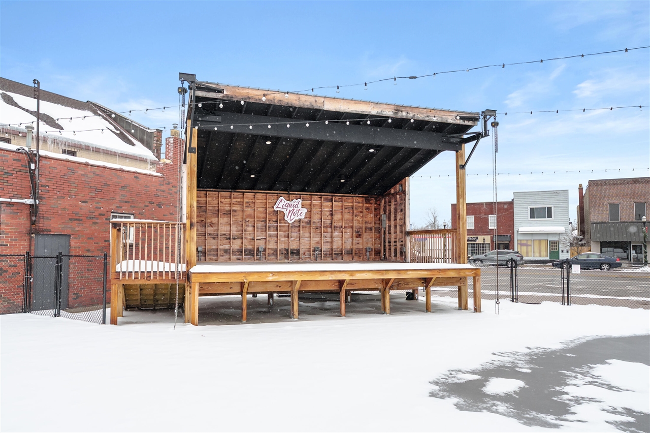 main property photo 80