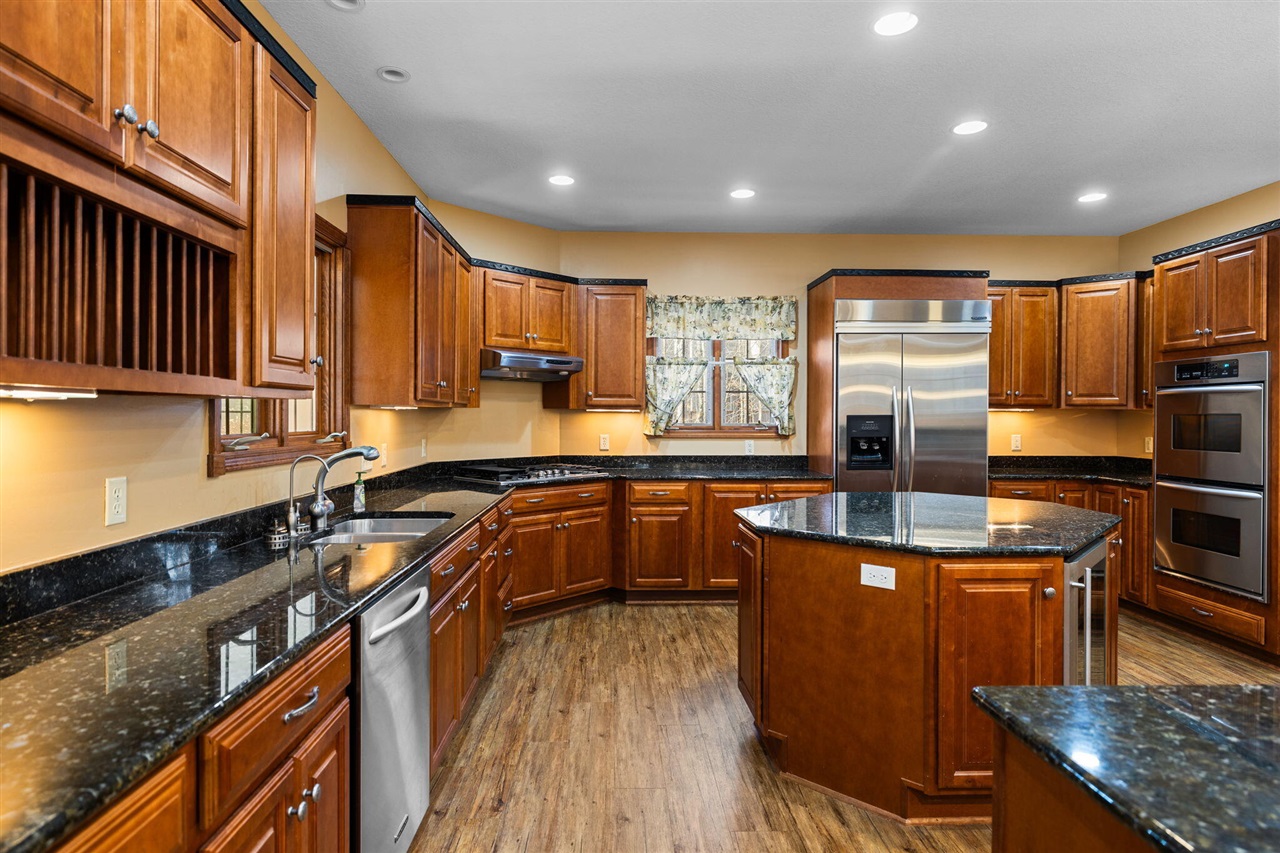 main property photo 96