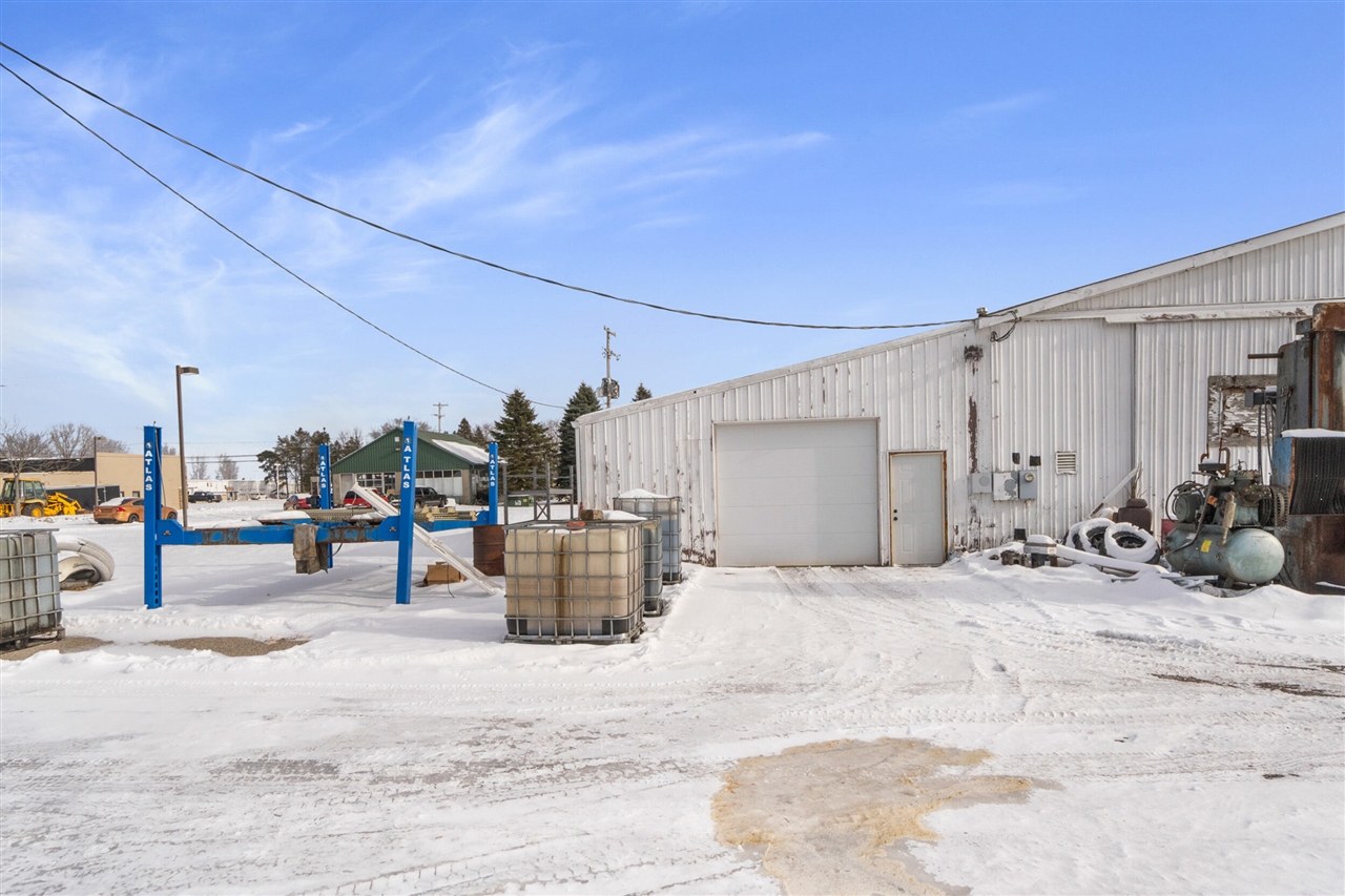 main property photo 22