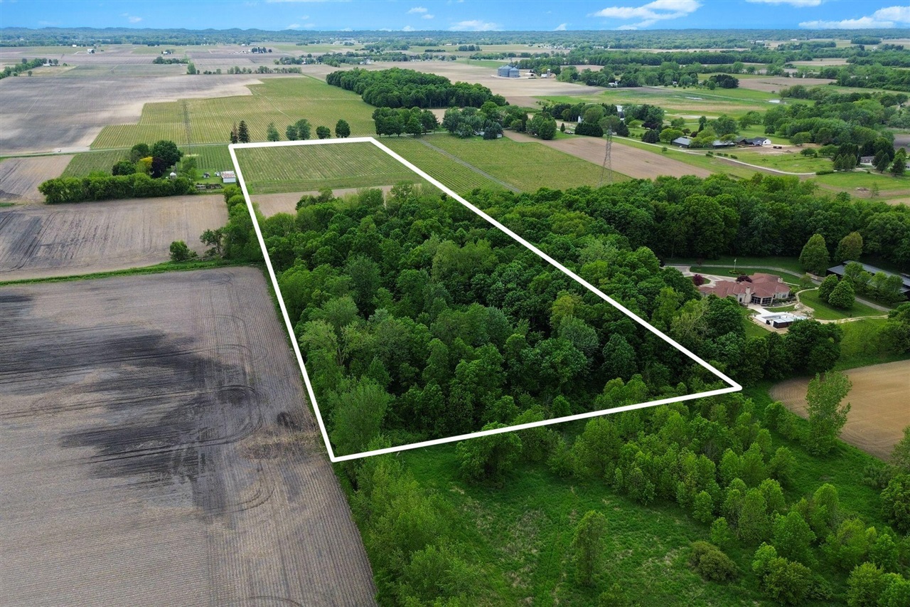 main property photo 5