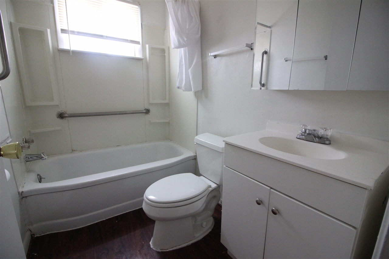 property viewer photo 8