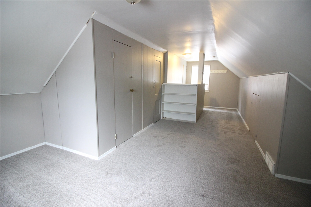 property viewer photo 9
