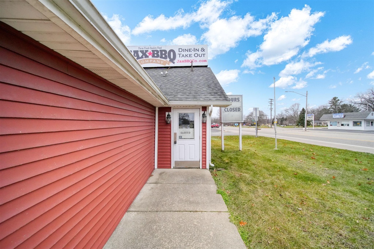 main property photo 3