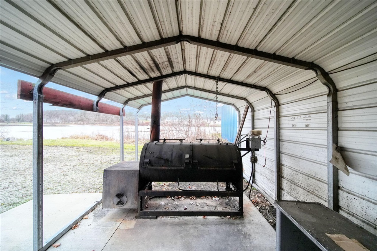 main property photo 35