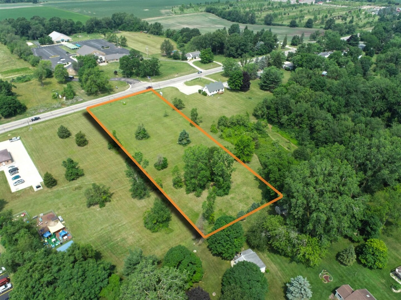 main property photo 16
