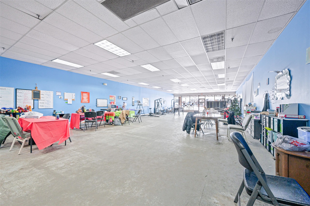 main property photo 5