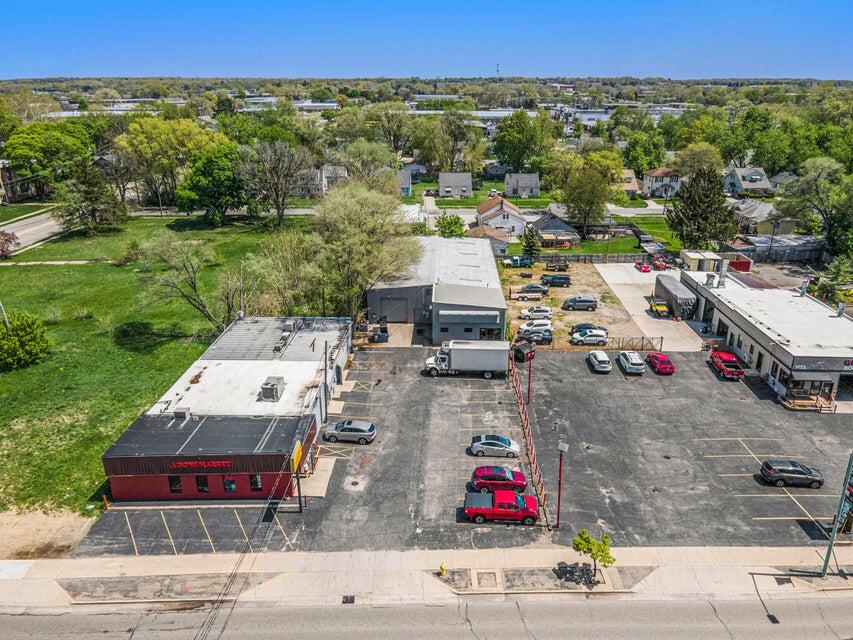 main property photo 10