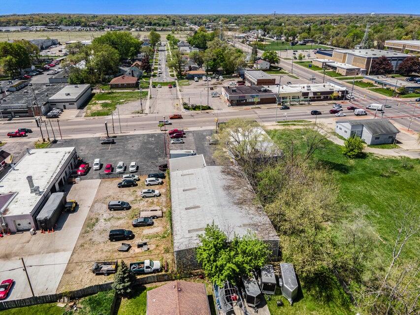 main property photo 7