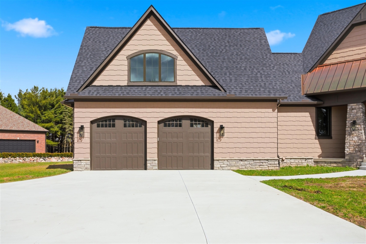 main property photo 59