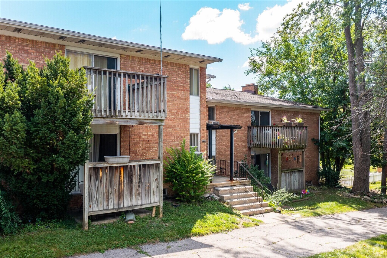main property photo 16
