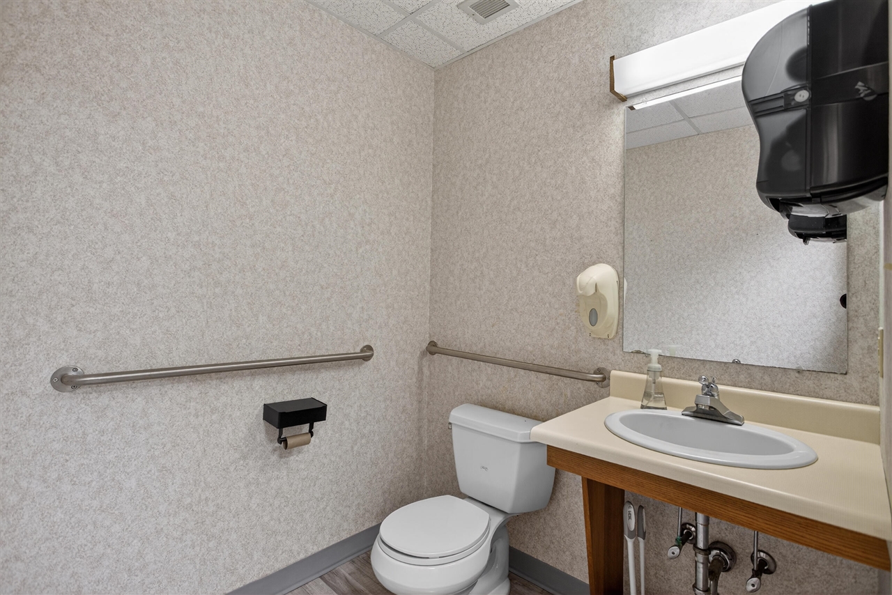 main property photo 10