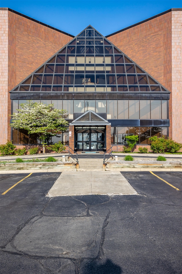 main property photo 32