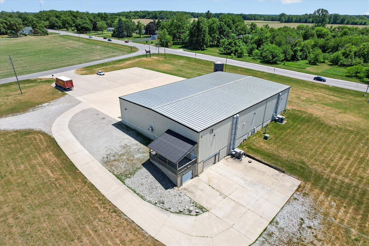 main property photo 45