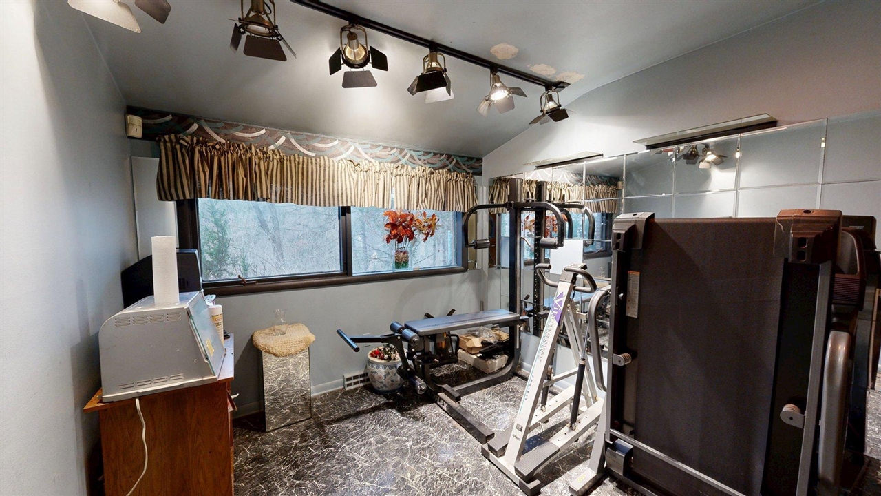 property viewer photo 14