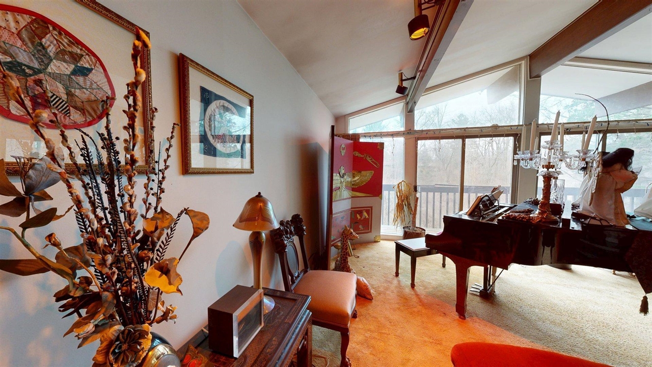 property viewer photo 9