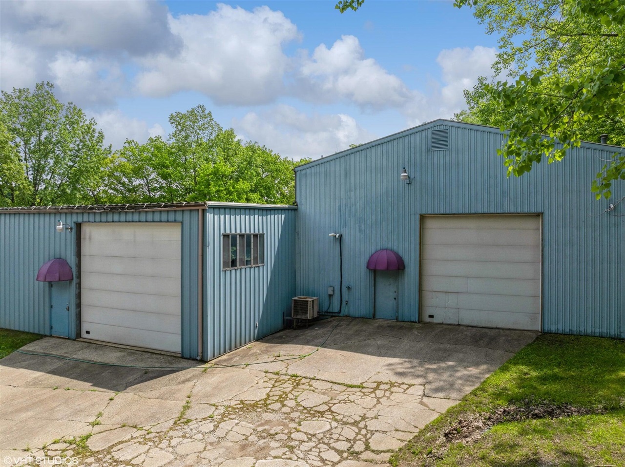 main property photo 12