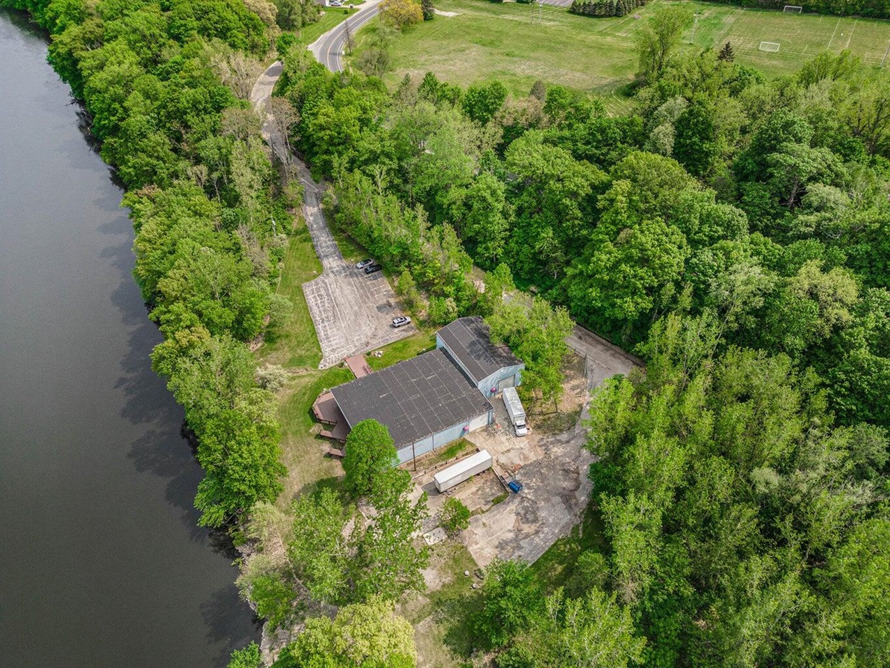 main property photo 35