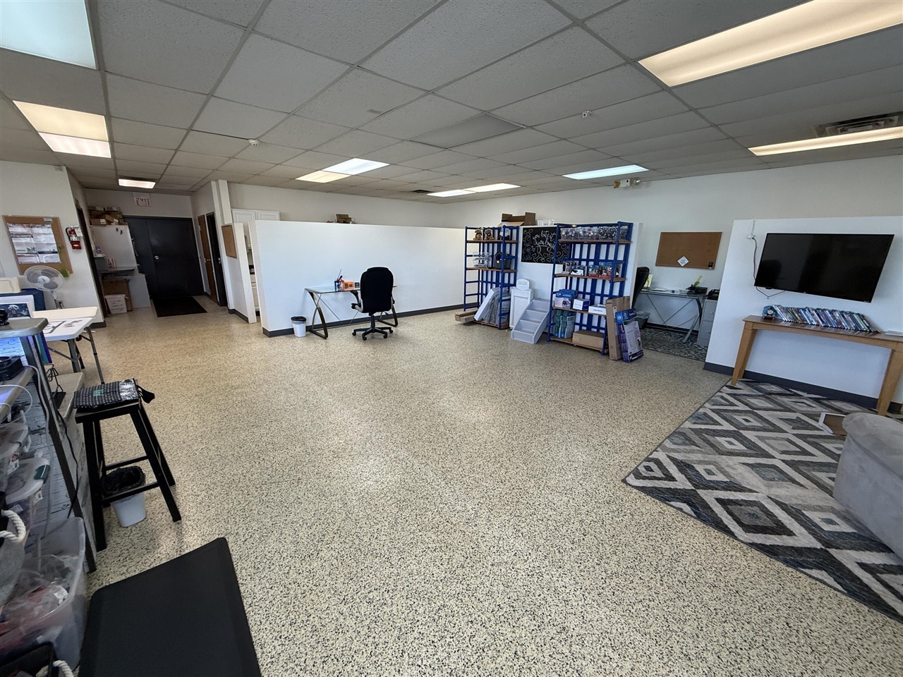 main property photo 4