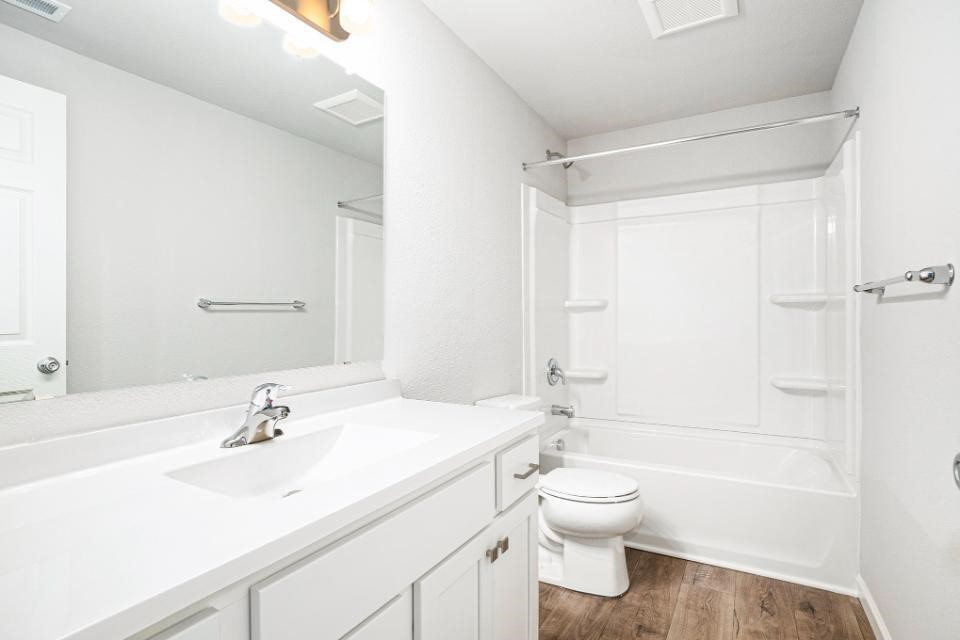 property viewer photo 17