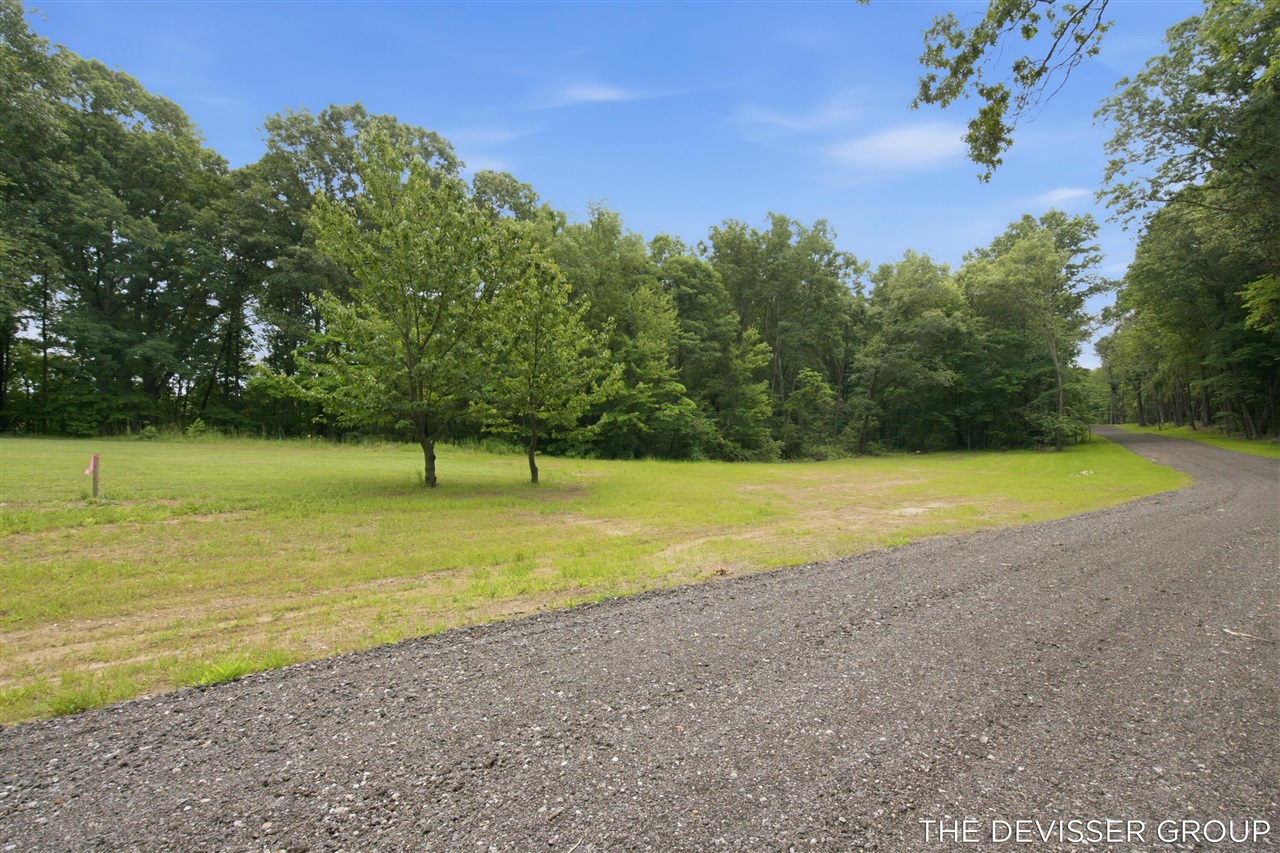 main property photo 12