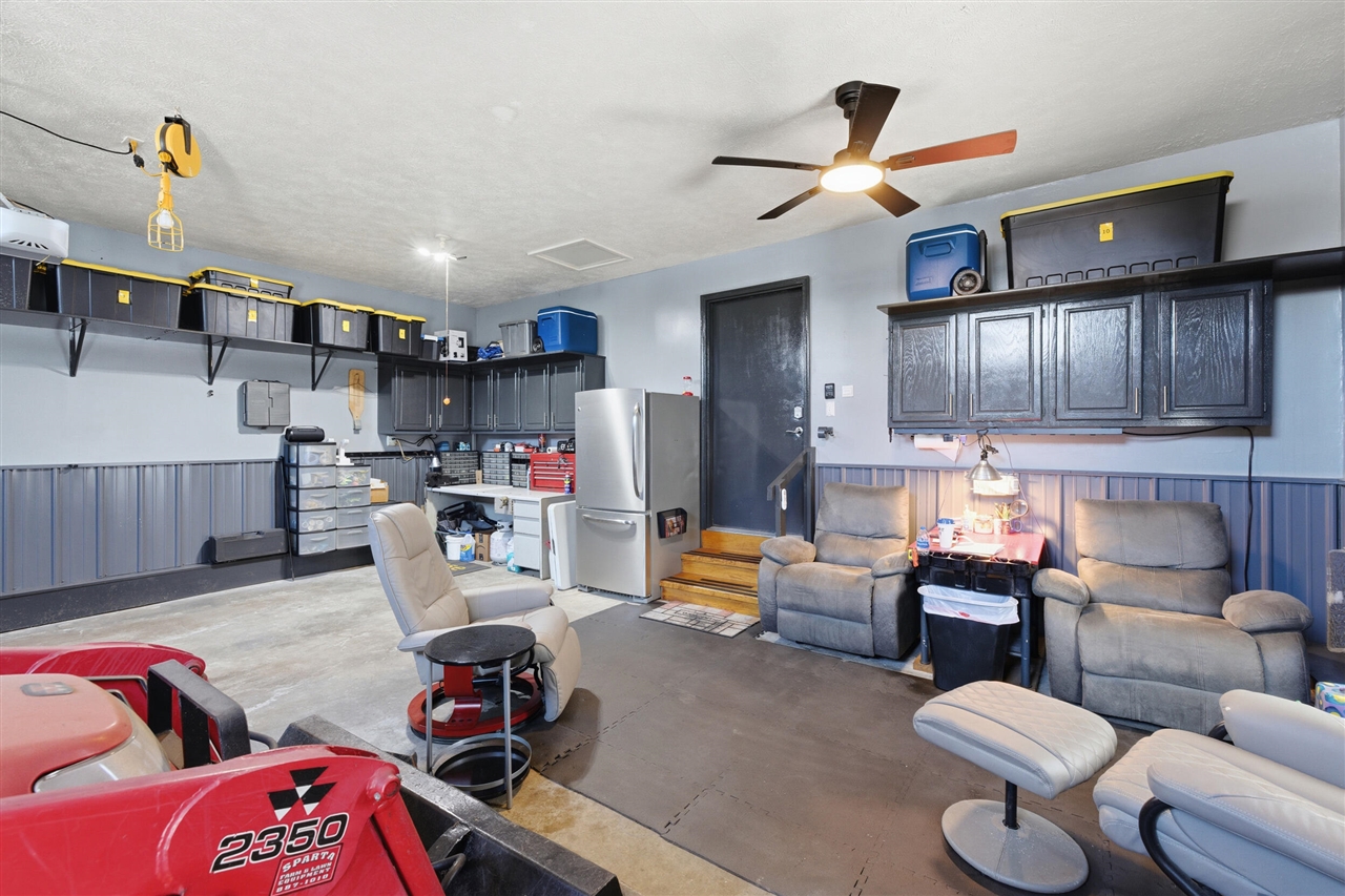 main property photo 60