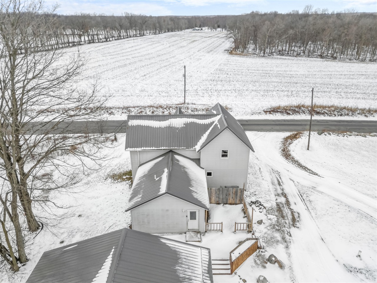 main property photo 50