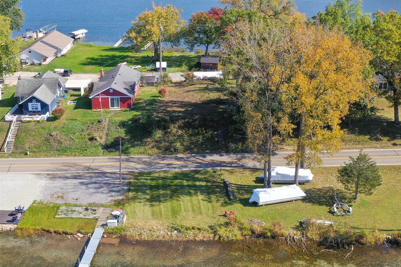 main property photo 18