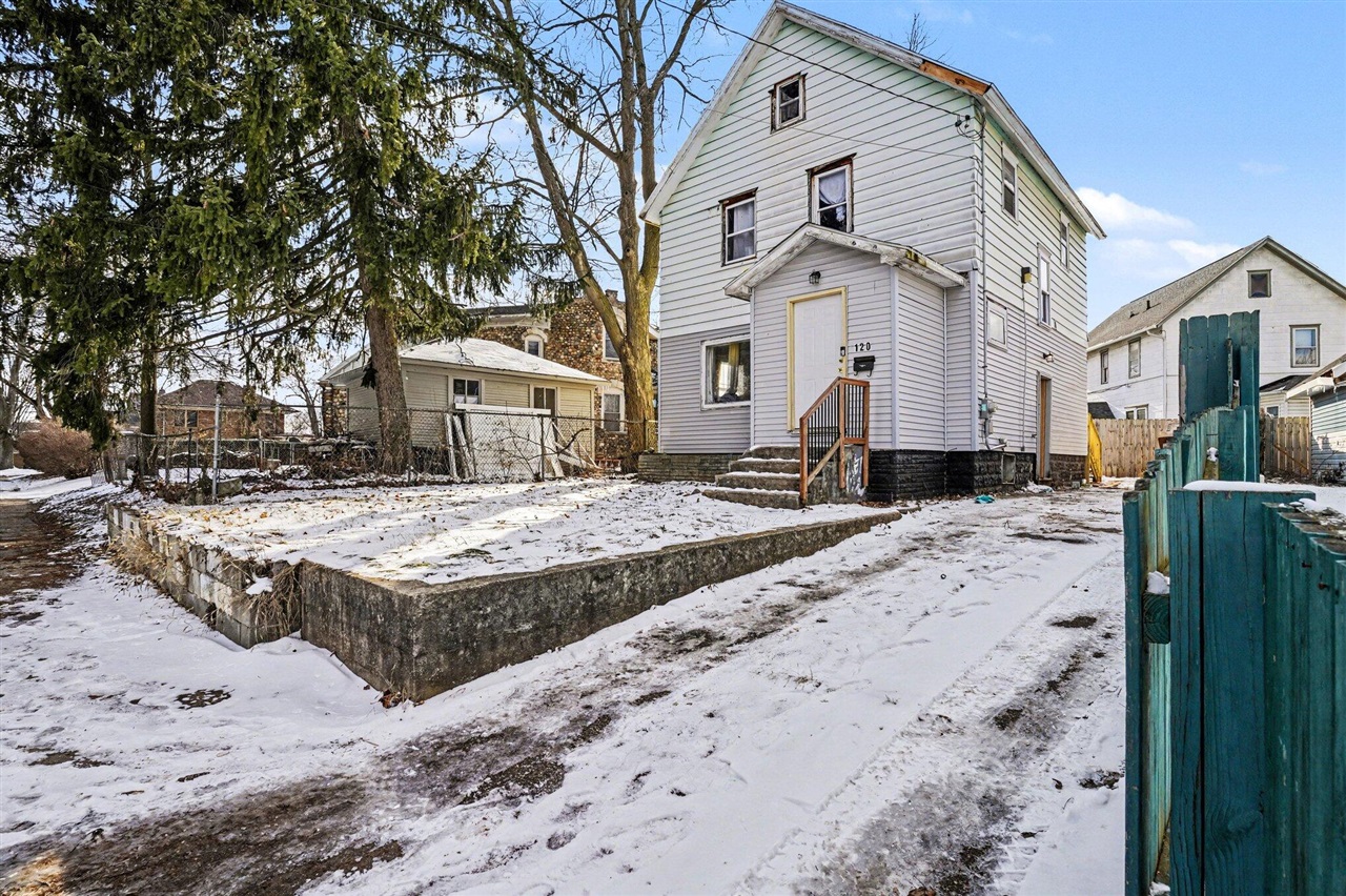 main property photo 2