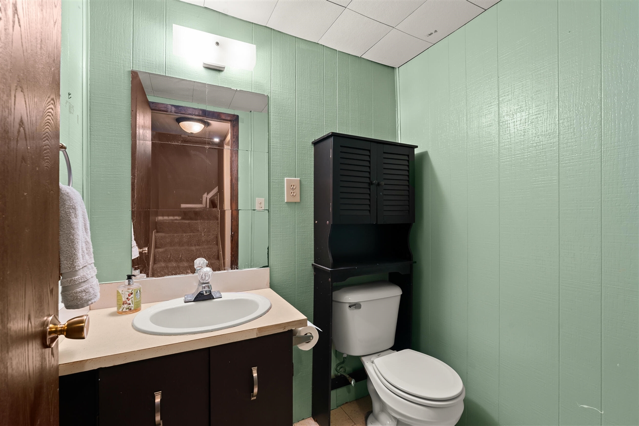 main property photo 13