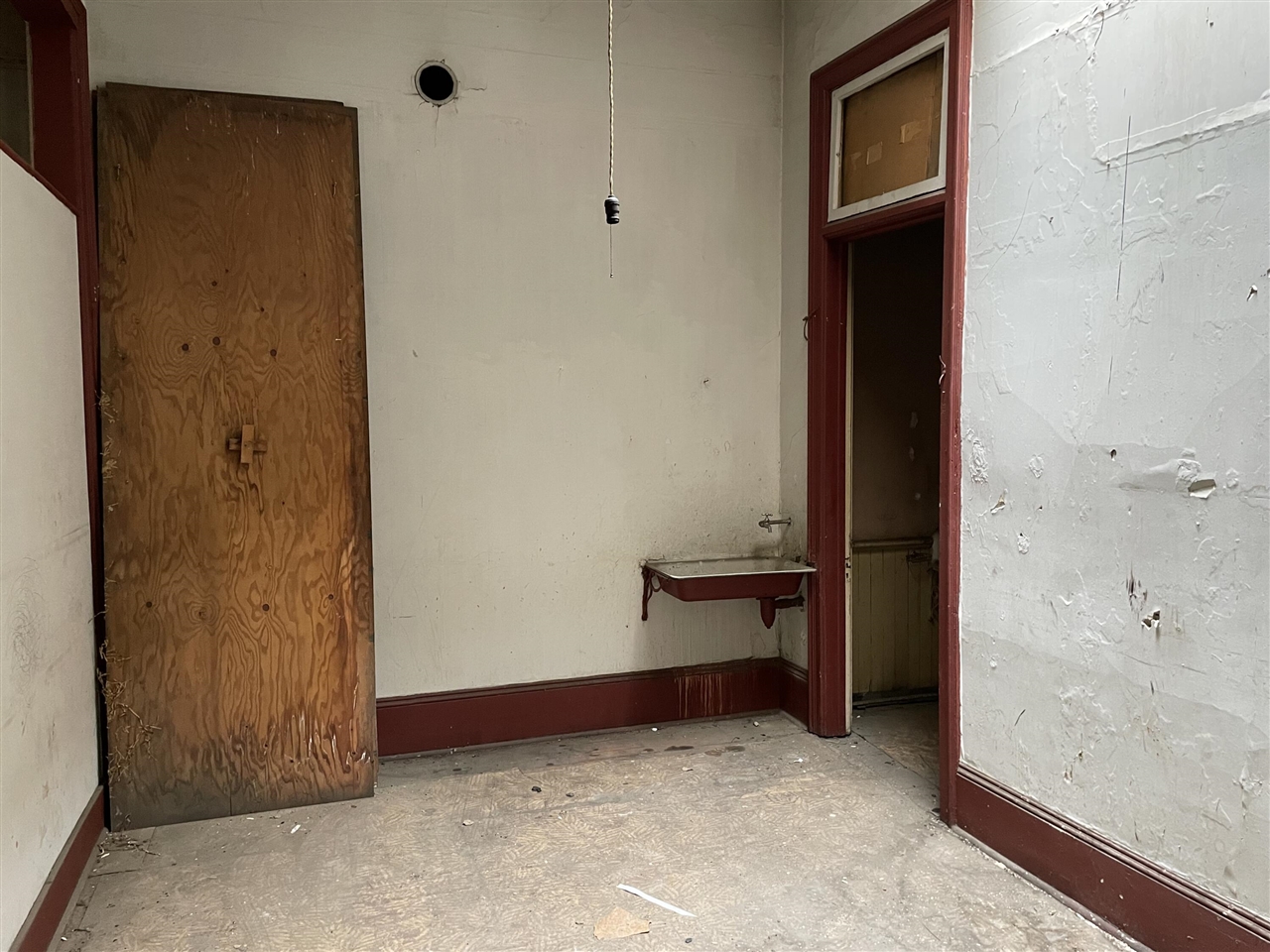main property photo 19