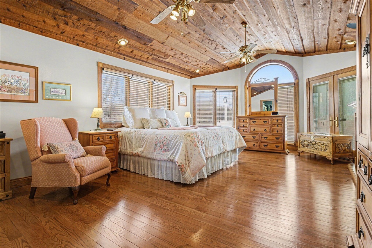 main property photo 27