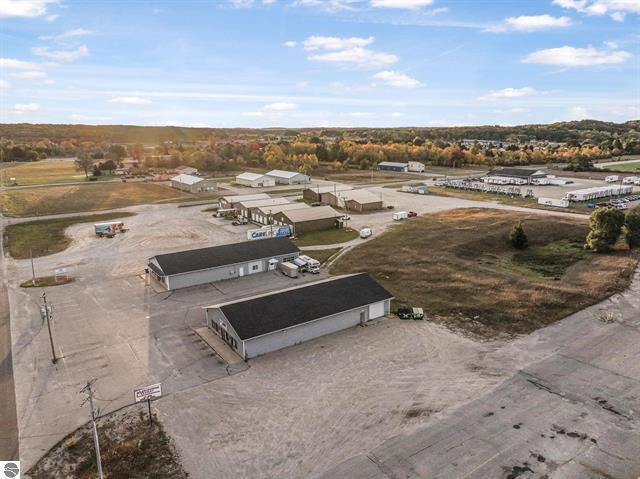 main property photo 11