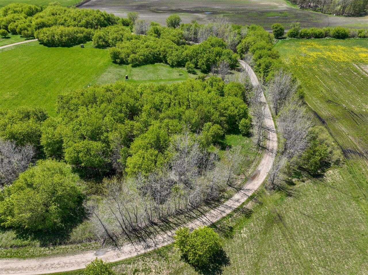 main property photo 16