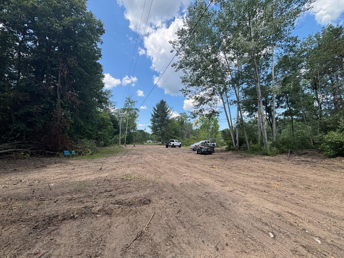 main property photo 18
